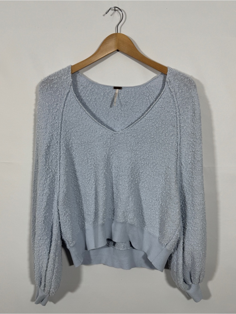 WSW1 {Free People} "Found My Friend" Light Blue Boucle V-Neck Slouchy Sweater